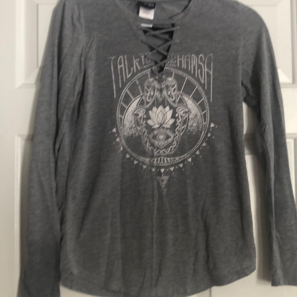 Cute “talk to the Hamsa” top